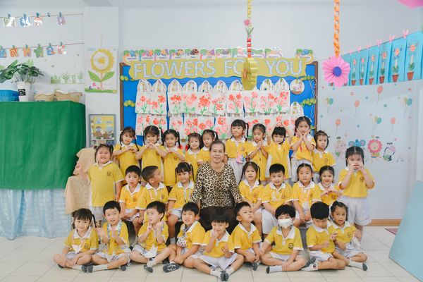 โรงเรียนปรีชานุศาสน์